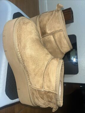 Women’s Suede Platform Ankle Booties in Tan